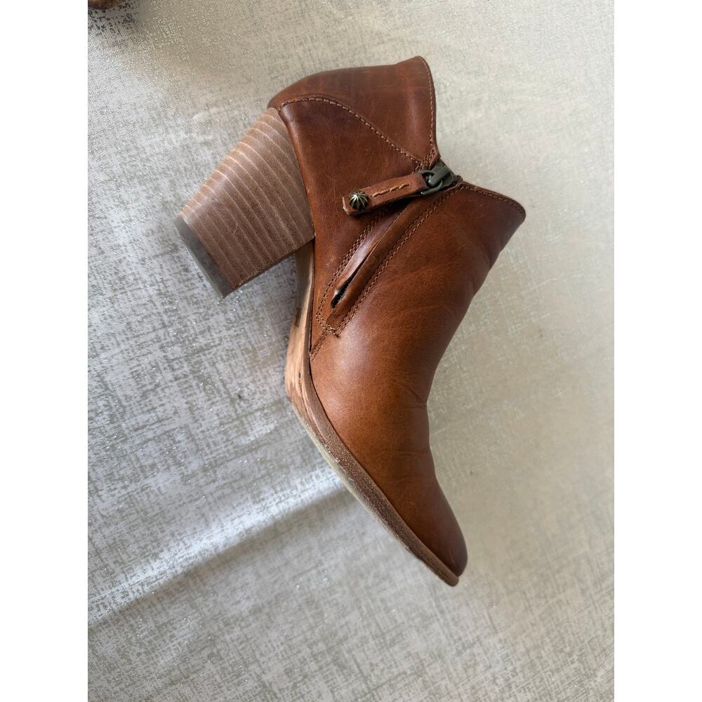 FRYE REED  SHOOTIE BROWN LEATHER BOOT - Picture 4 of 10